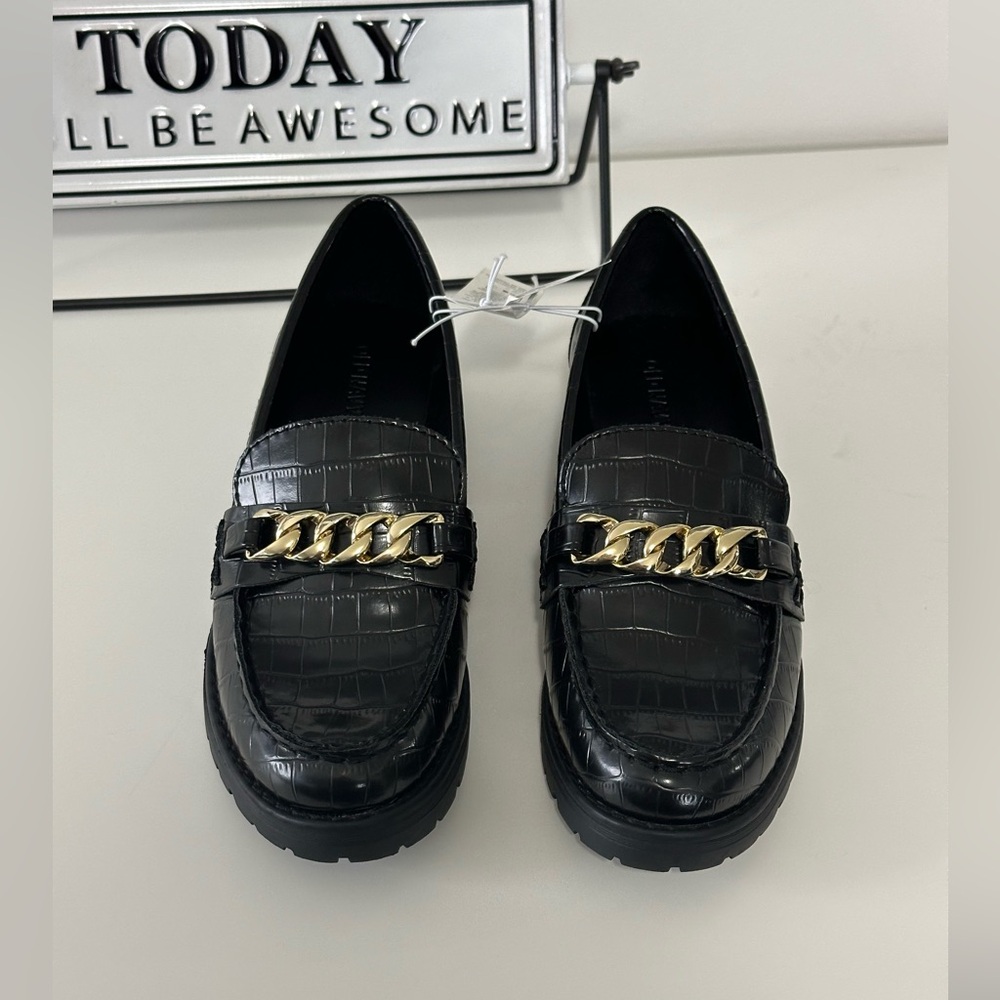 NWT Old Navy Chunky Chain Black Faux Alligator Leather Loafer Size 6 1/2